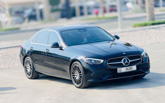 Mercedes C300 2025 - image 1