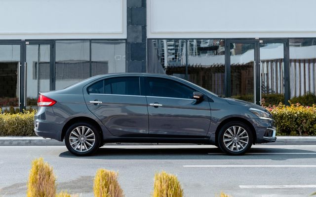SUZUKI CIAZ - image 2