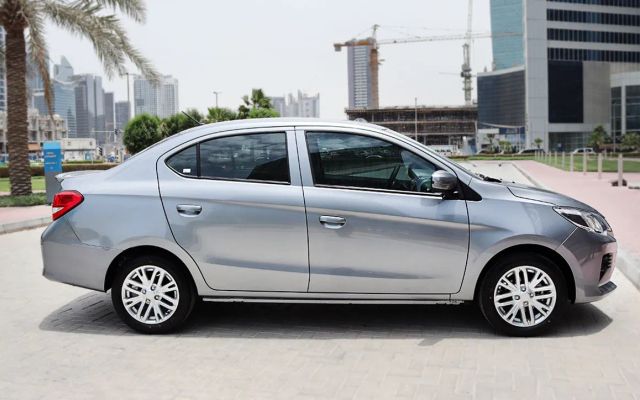 MITSUBISHI Attrage - image 2