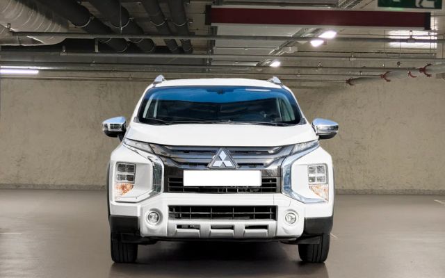 Mitsubishi Xpander Cross 1.5L Premium 7 STR - image 3