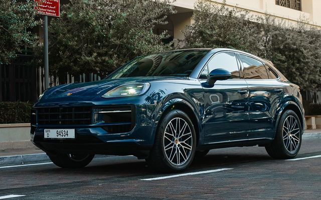 PORSCHE CAYENNE - image 1