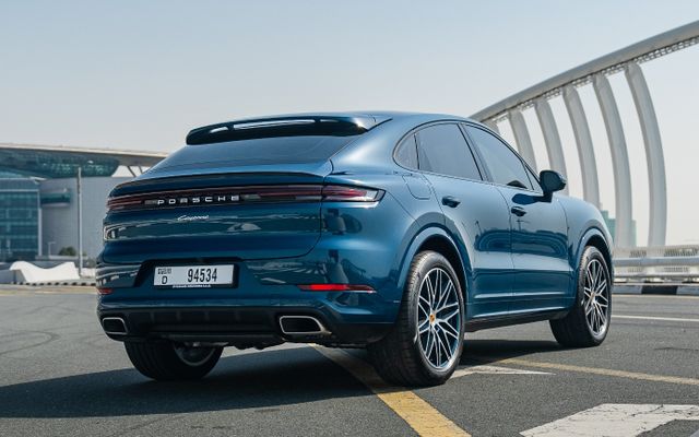 PORSCHE CAYENNE - image 4