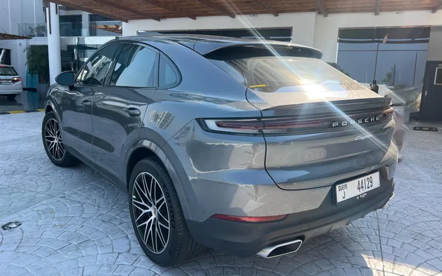 PORSCHE CAYENNE 2025 - image 4