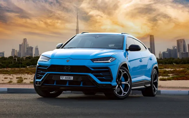 Lamborghini Urus Blue - image 1