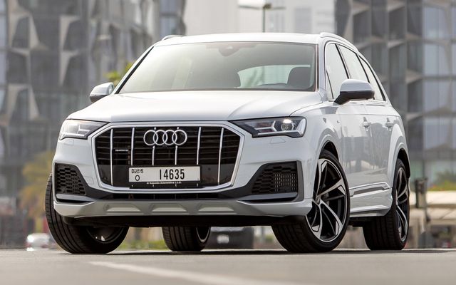 Audi Q7 - image 2