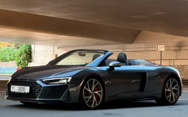 Audi R8 - image 1