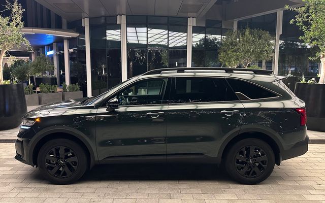 Kia Sorento (green) - image 2