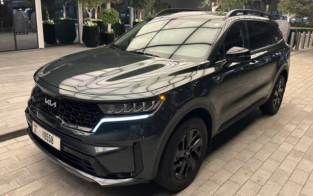 Kia Sorento (green) - image 1