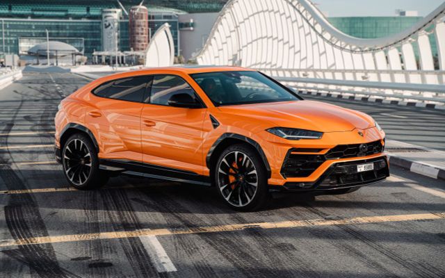 Lamborghini Urus - image 3