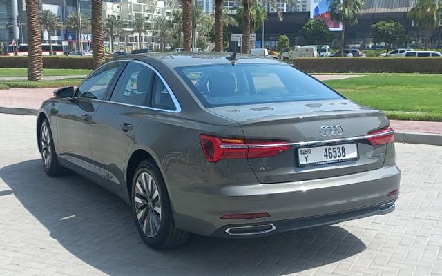 AUDI A6 - image 4
