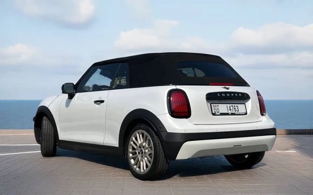 MINI COOPER - image 3