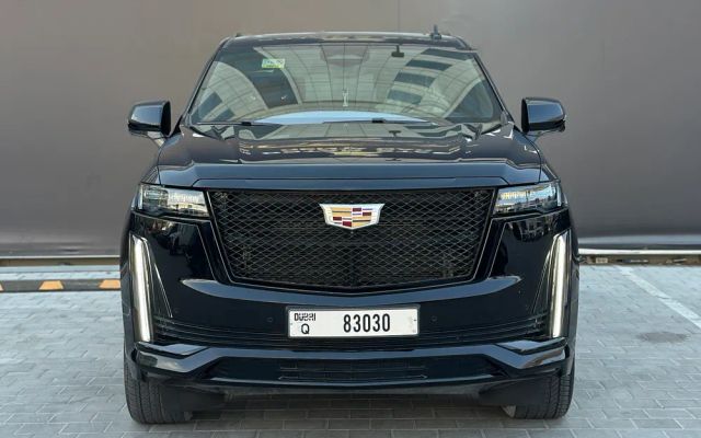CADILLAC ESCALADE - image 1
