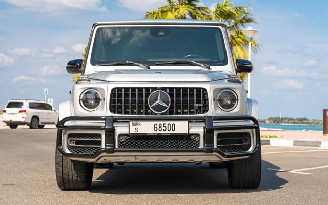 MERCEDES G63 - image 3