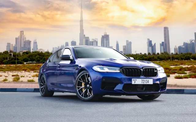 BMW M5 Competition Blue - image 4