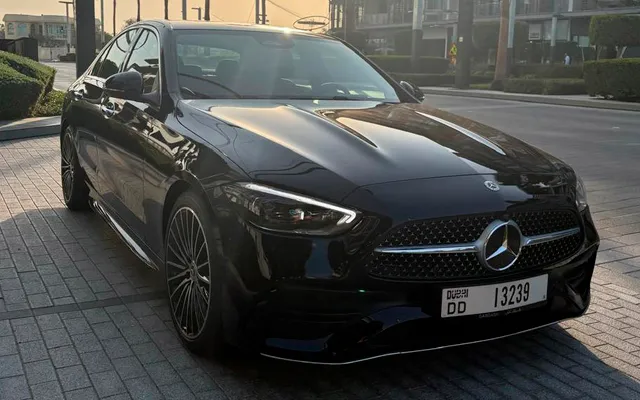 Mercedes C200 - image 1