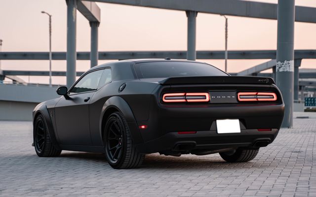 Dodge Challenger Hellcat Redeye - image 2