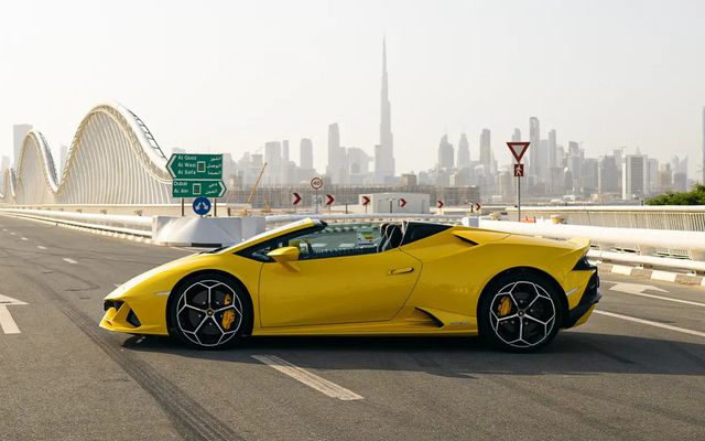 LAMBORGHINI HURACAN SPYDER - image 2