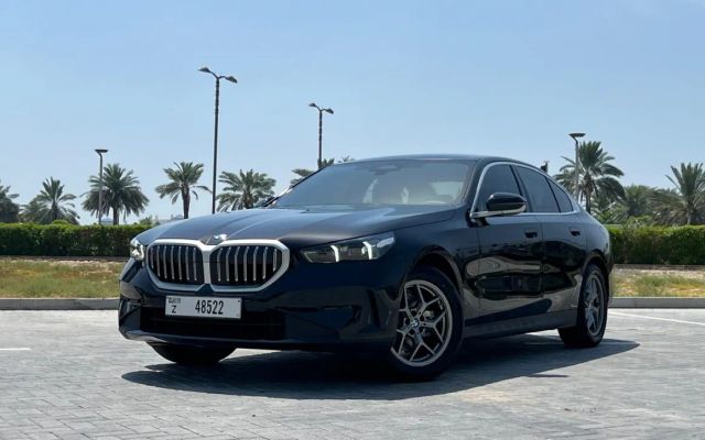 BMW 520i - image 4