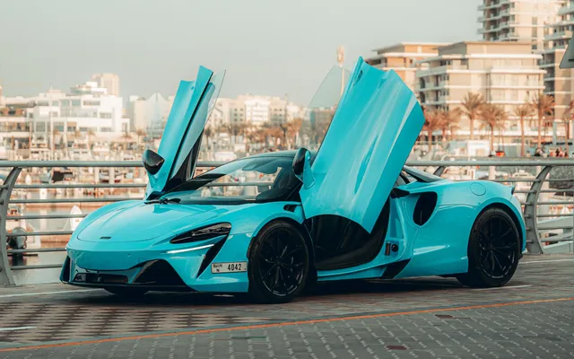 Mclaren Artura Spyder 2025 - image 1