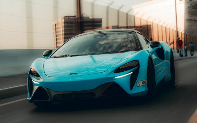 Mclaren Artura Spyder 2025 - image 2