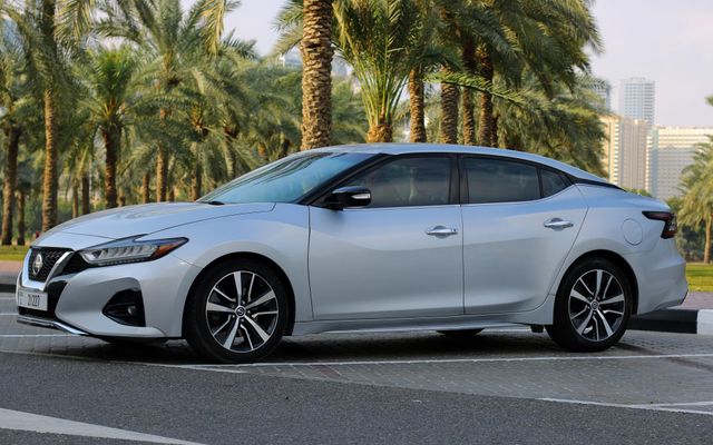 NISSAN MAXIMA - image 4
