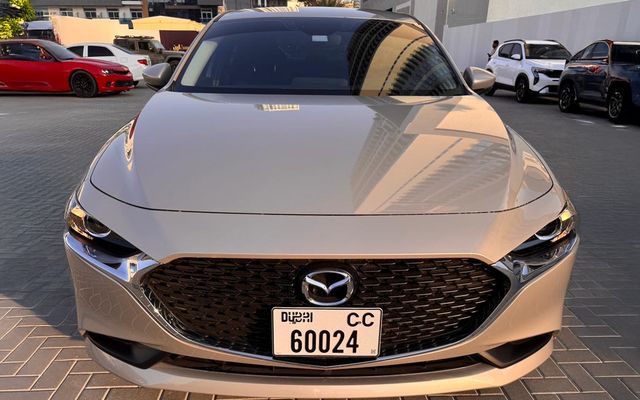 MAZDA 3 - image 2
