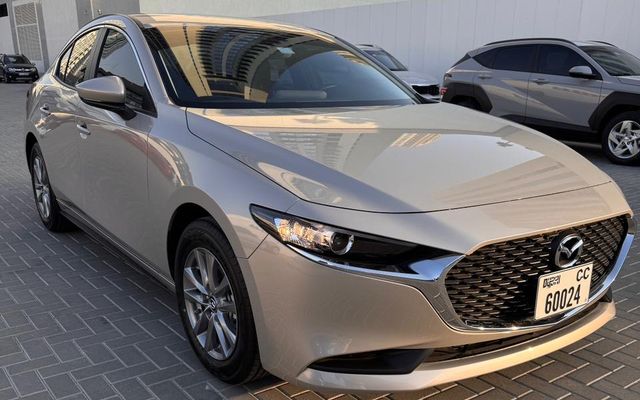 MAZDA 3 - image 1
