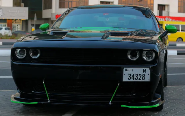 DODGE CHALLENGER - image 2