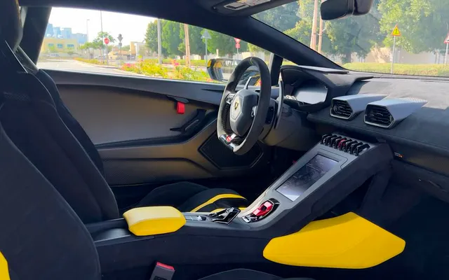 Lamborghini STO - image 4