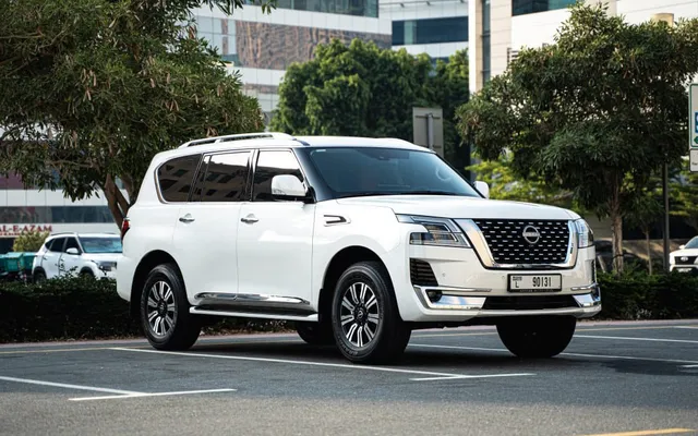 Nissan Patrol - image 4