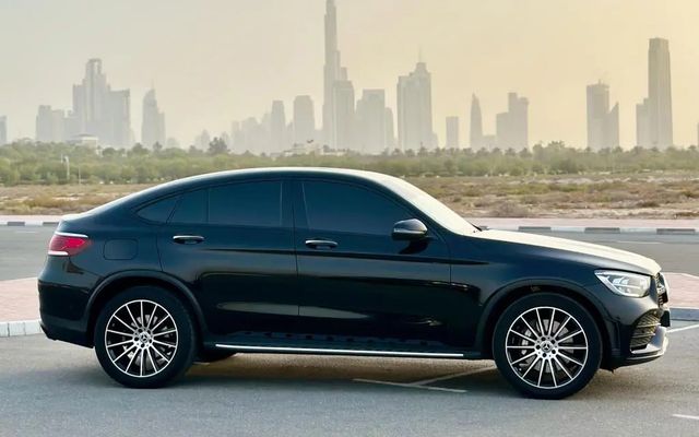 Mercedes GLC 200 - image 2