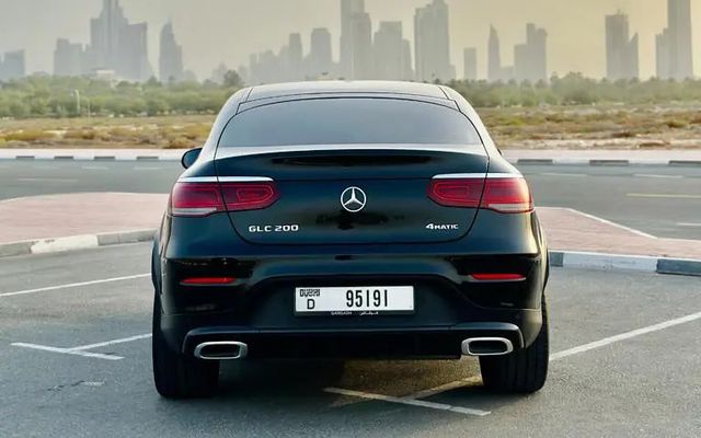 Mercedes GLC 200 - image 3