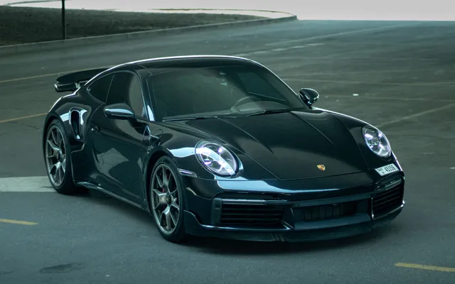 Porsche 911 Turbo S - image 3