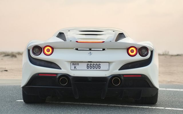 FERRARI F8 TRIBUTO - image 3