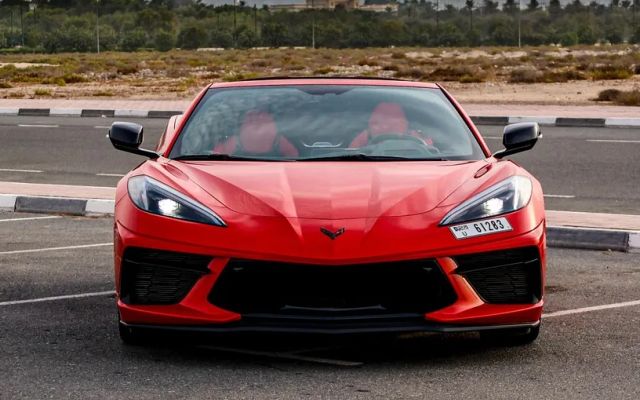 Chevrolet Corvette Convertible Red - image 3