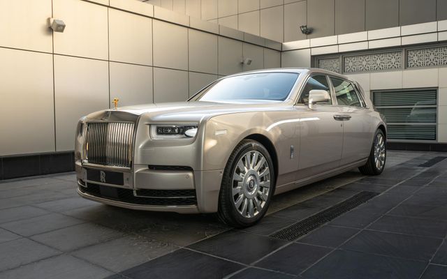 Rolls Royce  Phantom EWB – Picture 1