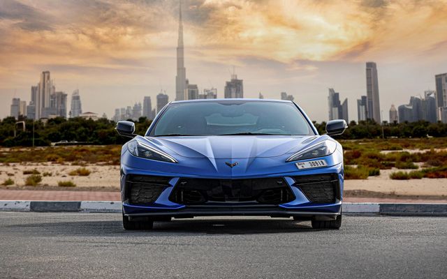 Chevrolet Corvette Convertible Blue - image 3