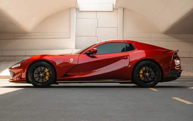 Ferrari 812 GTS - image 2
