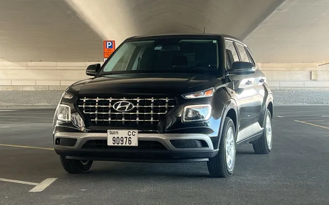 Hyundai Venue - image 1