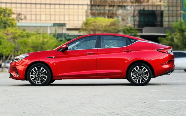 JAC J7 - image 2