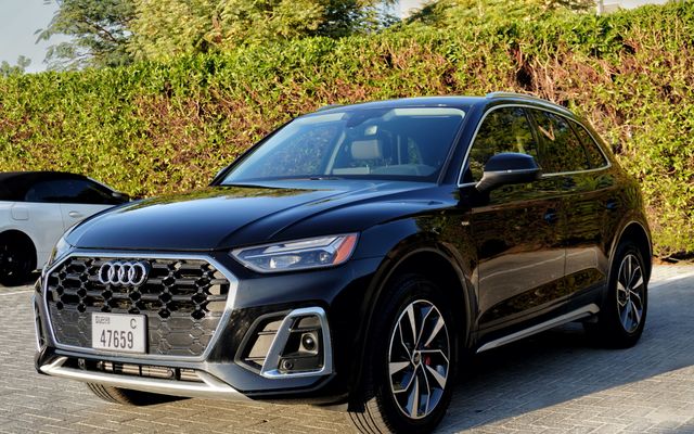 AUDI Q5 - image 1