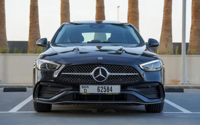 Mercedes Benz C300 4Matic - image 3