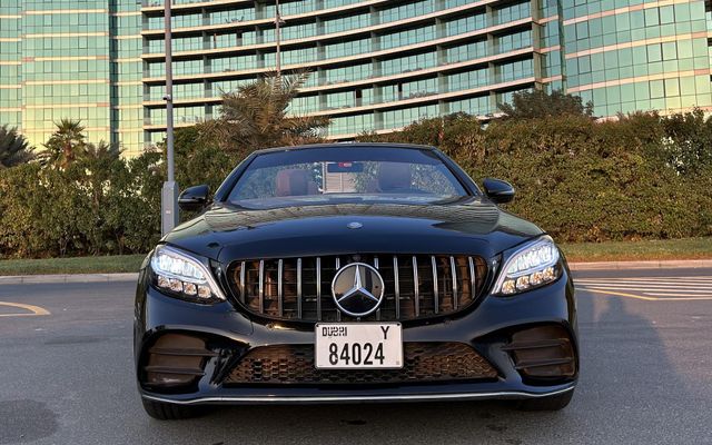 Mercedes-Benz C300 CONVERTIBLE - image 3
