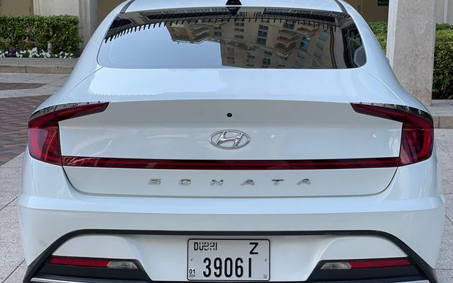 Hyundai Sonata – Picture 4