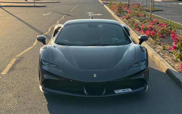FERRARI SF90 STRADALE - image 2