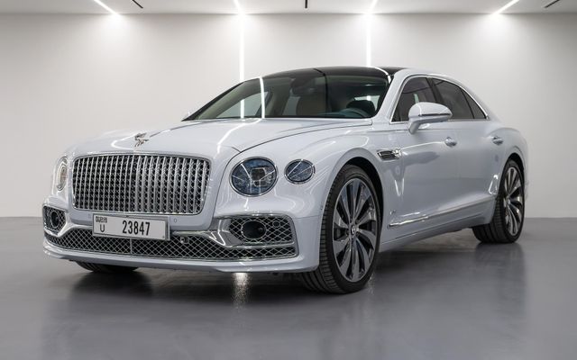 Bentley Flying Spur - image 1