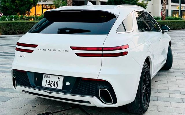 GENESIS GV70 - image 3