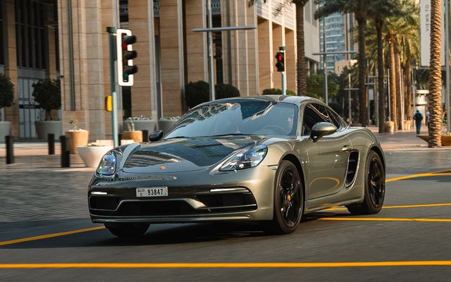 PORSCHE CAYMAN - image 1