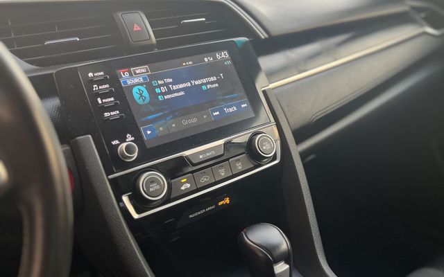Honda Civic - image 4