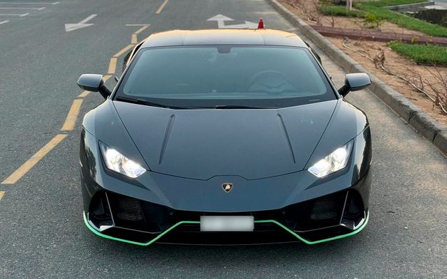 Lamborghini Huracan Evo Coupe - image 3